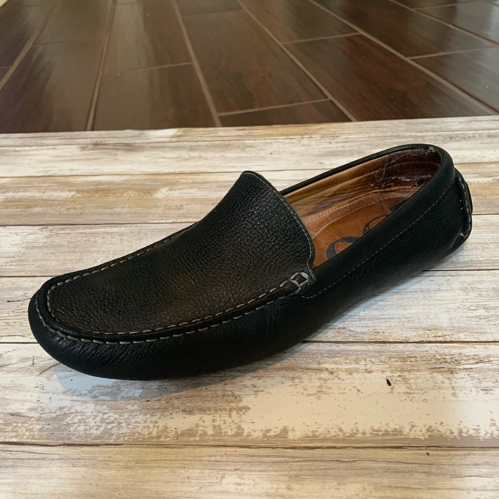 1901 Men’s Black Driving Shoes Size 8M